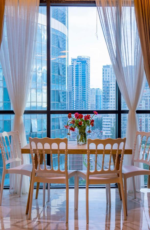 Entire Flat With City Skyline View - Two Bedrooms Batum Dış mekan fotoğraf